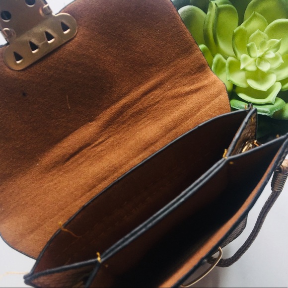 NWOT Diamond Cross Stitch Crossbody Purse - Picture 2 of 2